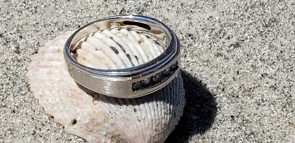 Ring Lost on Redington Shores Beach, SRARC recovers it.
